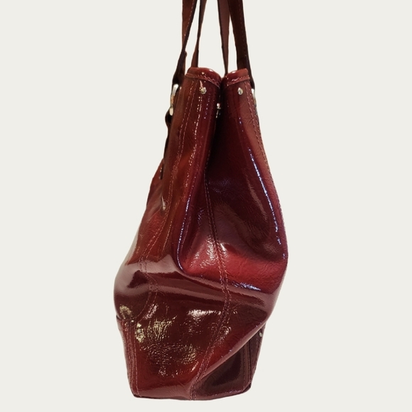 Vintage Textured Deep Red Vegan Patent Leather Liz Claiborne Tote - Picture 8 of 17